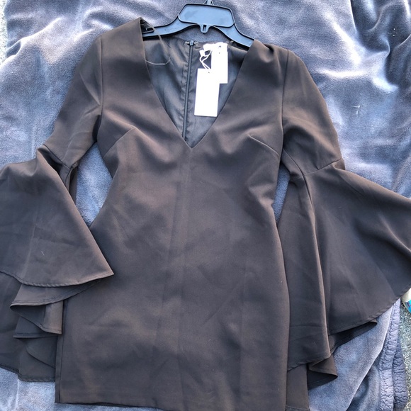 LBD Deep Plunge - Picture 3 of 4